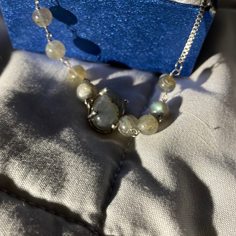 Labarodite bracelet adjustable one larger stone 6 smaller  silver plated